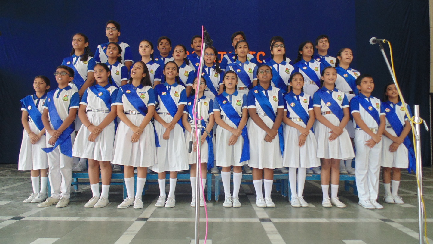 PATRIOTIC SINGING COMP